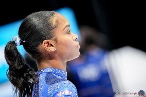 jones shilese usa ph simone ferraro sfa04895 copia